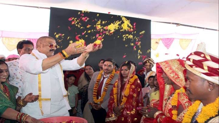 राजस्व एवं परिवहन मंत्री श्री राजपूत ने 500 जोड़ों को नव दांपत्य जीवन में प्रवेश कराया